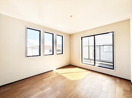 ���̑����� �o���R�j�[���J�������v���X���Ă����m��