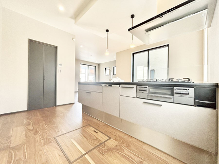 �L�b�`�� �L�X�Ƃ����g������̗ǂ��L�b�`���œ��X�̂��������y�����Ȃ肻��