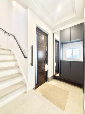  ʔ͂Ƒ̎ʐ^G߂̃CeAŏIƂĉoł܂