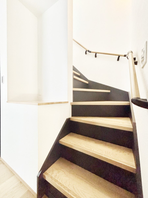 ̑ Ki͎肷tȂ̂ŏȂq܂₲̕Sł