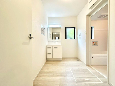 ʑEʏ 傫₷OʋŐʑ́AgȂ݃`FbN┧̂ɂ߂łB 