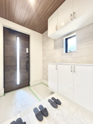 ���� ����I�𗘗p���āA���z�������������q�l�������ĂȂ��ł��܂��B