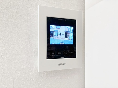 ���̑����� TV���j�^�[�t�C���^�[�t�H�����t���Ă��ăZ�L�����e�B�[��