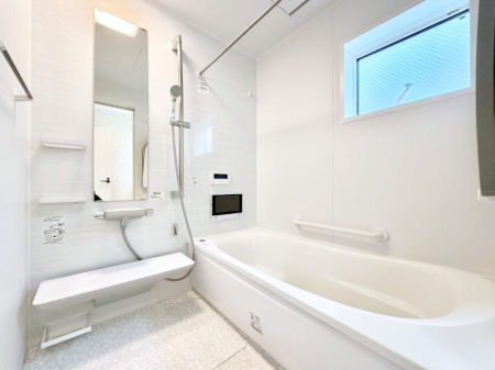 ���� ����̔�����₷��؂ȃo�X�^�C���B�������Ƃ����C���y����Ŕ����Ƃ肽���ł��ˁI  