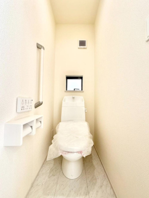 gC gC1K2KꂼɔzuĂĂƂĂ֗łB 