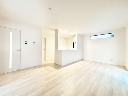 ���r���O �i�`�������e�C�X�g�̗D�����_�炩���F�g���̃t���[�����O���f�G�ȃ��r���O�ł��ˁB