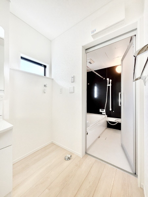 ���̑� ��Ƃ�̐��ʃX�y�[�X�Œ��̐g�x�x�����N���N