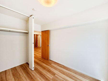 Q g₷`ŃxbgƋ̒uɂ邱Ƃ܂B   