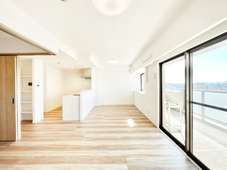 rO i`eCXg̗D_炩Fg̃t[OfGȃrOł