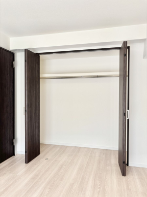 ���[ �m���N���[�[�b�g�B���s��������̂Ō���̈ߗނ�����������[�ł��܂��B