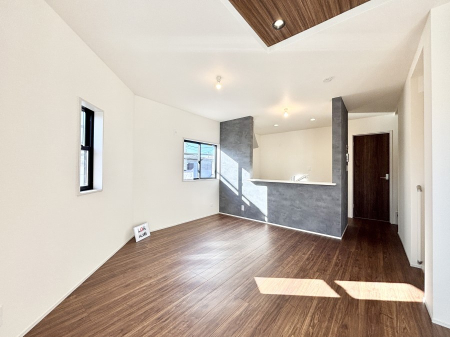 ���r���O �L�b�`���J�E���^�[�ɃA�N�Z���g�N���X���g�p���A���������N�A�b�v�̋��