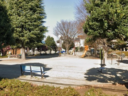 ӊ  100m sq`