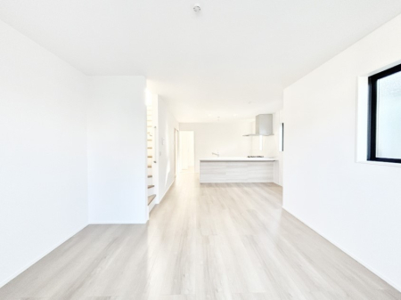 ���r���O �Z�ޕ��̌��������o�����A�C���e���A���l����̂��y���݂ȃ��r���O�ł��I