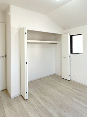 ���[ �����Ղ�̎��[�X�y�[�X�ŉ��K�ɕ�点���� 