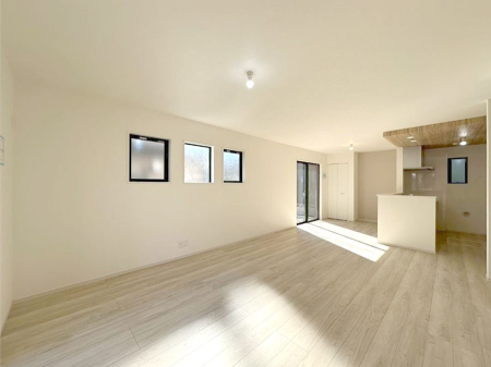 ���r���O �Z�ޕ��̌��������o�����A�C���e���A���l����̂��y���݂ȃ��r���O�ł��I 