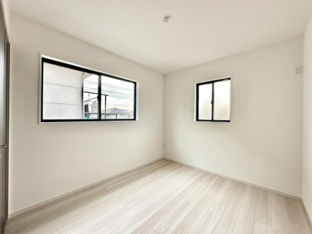 ���̑����� 2�ʍ̌����m�ۂ������邢��ԁB�Ƒ��݂�Ȃ����K�ȕ�炵����������݌v�ł��B