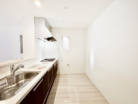 �L�b�`�� �������������I�ɁA�y�����I�V�X�e���L�b�`��