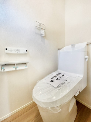 �g�C�� �g�C����1�K��2�K���ꂼ��ɔz�u����Ă��ĂƂĂ��֗��ł��B 