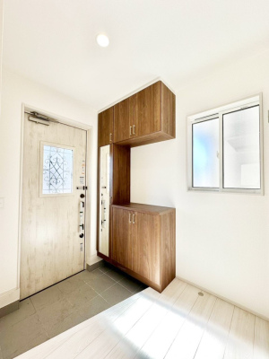 ���� ���ʔ��͂��Ƒ��̎ʐ^��G�߂̃C���e���A�ŏ���I�Ƃ��ĉ��o�ł��܂�