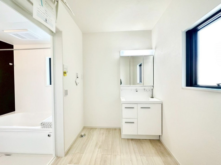 ���̑� �g�x�x���X���[�Y�ɂ����Ȃ���E�ߏ�B  