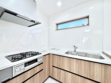 Lb` u₩ȕʂ蔲Lb`B̂Ŗ邭Cɂ𗧂܂B