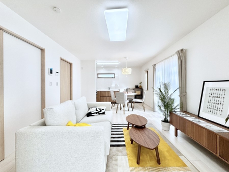 ̑ Ƒ̉b͂ށAJIȃ_CjO