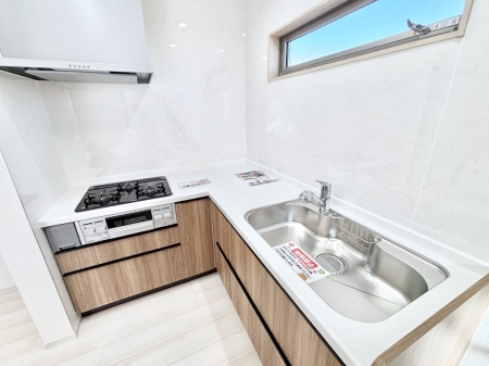 Lb` L^ƗXy[XLXƎg܂BRpNgɓĂNNB  