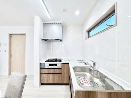 Lb` ĝ悢Lb`B̂ŉƑ̏Ί炪L܂