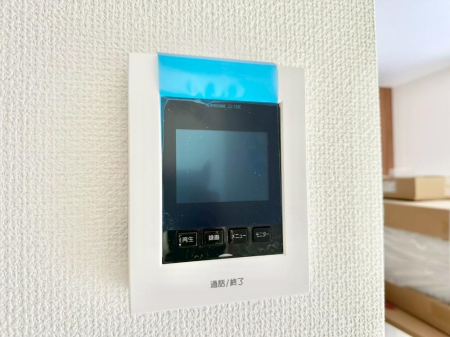 ���̑����� TV���j�^�[�t�C���^�[�t�H�����t���Ă��ăZ�L�����e�B�[��