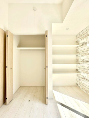 ���[ �����Ղ�̎��[�X�y�[�X�ŉ��K�ɕ�点���� 