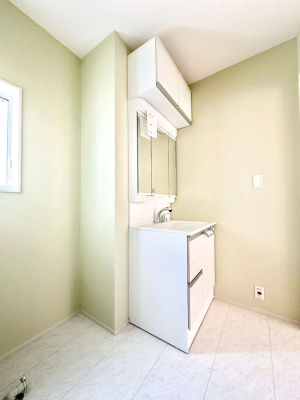 ���ʑ�E���ʏ� ���邢���ʏ��͖����̐g�x�x���y�����ł����Ⴂ�����ł��B