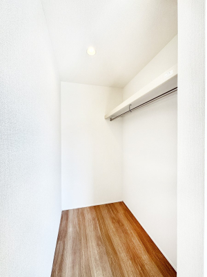 ���̑� �ߗނ��n���K�[�Ɋ|�����܂܎��[�ł���WIC�B�ߗނ̐������ڂ����₷���ĕ֗��ł��I