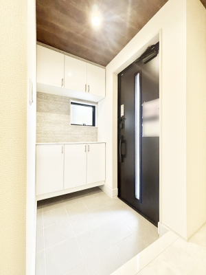  ʔ͂Ƒ̎ʐ^G߂̃CeAŏIƂĉoł܂