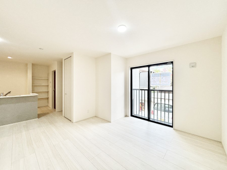 rO Ƒ̓₩Șbŕ܂閾邢rO