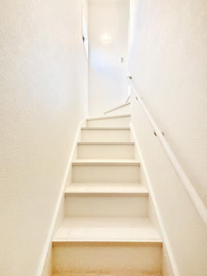 ̑ ƑԂ̃R~jP[V[܂郊rOCKi̗p