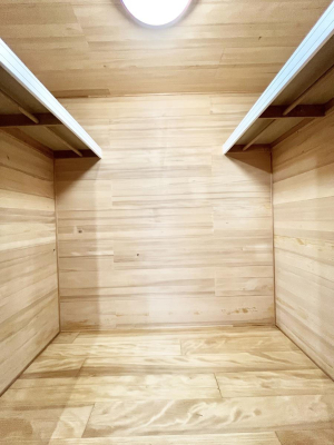 ̑ EH[NCN[[bgtŐԂLpł܂B