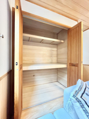 ̑ rO[BɎ[ƕW܂LDKXbLЕtłˁB  