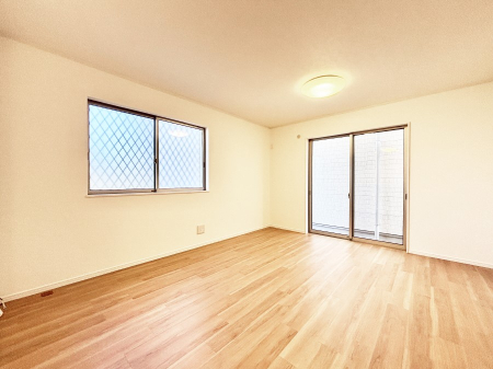 ӊ wZ 900m ܎shawZ