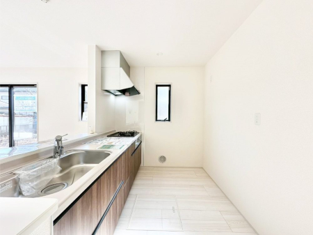 �L�b�`�� �������������I�ɁA�y�����I�V�X�e���L�b�`��  