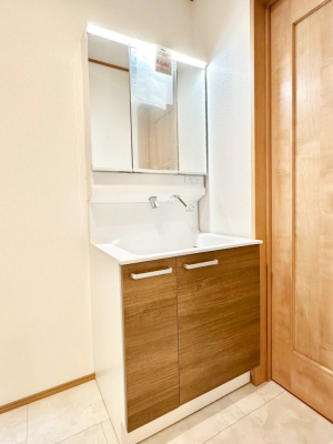 ʑEʏ [͂Ƌ@\ɗDꂽʉϑ@