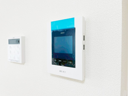 ���̑����� TV���j�^�[�t�C���^�[�t�H�����t���Ă��ăZ�L�����e�B�[��