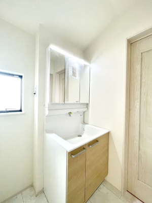 ���ʑ�E���ʏ� ���邢���ʏ��͖����̐g�x�x���y�����ł����Ⴂ�����ł��B