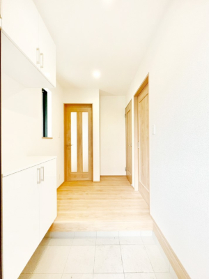 ���� ���Ƒ��₨�q�l���C�����悭���o�}���ł��鉸�₩�ȕ��͋C�̌��ւł��B