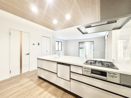 �L�b�`�� �L�X�Ƃ����g������̗ǂ��L�b�`���œ��X�̂��������y�����Ȃ肻��