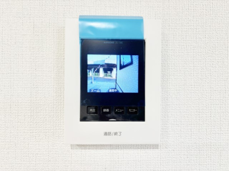 ���̑����� TV���j�^�[�t�C���^�[�t�H�����t���Ă��ăZ�L�����e�B�[��