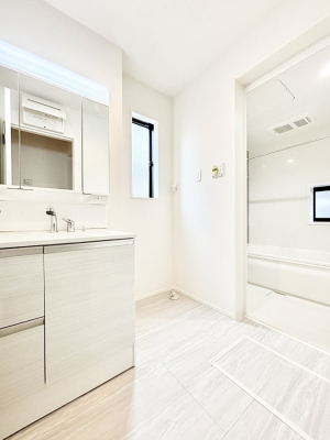 ̑ ʏ͂Ƃ̂Xy[XŁAgxx̃XLPASɗ]TĂłłB