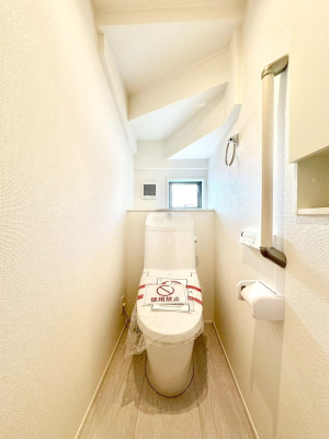 gC gC1K2KꂼɔzuĂĂƂĂ֗łB 