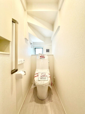 gC gC1K2KꂼɔzuĂĂƂĂ֗łB 