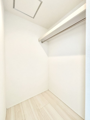 ̑ EH[NCN[[bgtŐԂLpł܂B