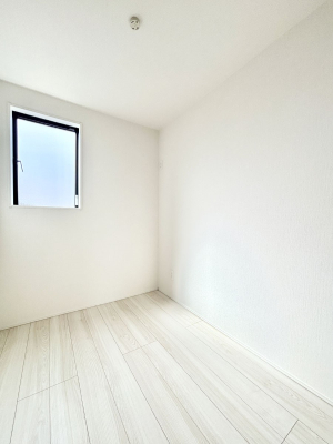 ̑ Ղ̔[˃Xy[XŉKɕ点   